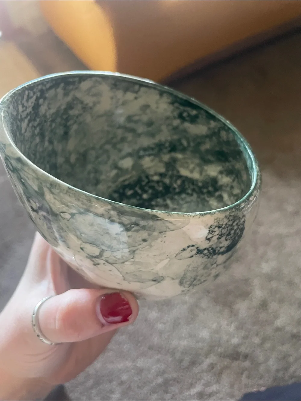 Herb stripping pottery bowl